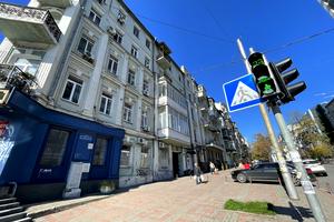 коммерческая по адресу Шота Руставели ул., 40/10