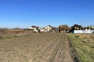 участок по адресу Тракторна