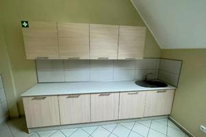 комерційна за адресою Уласа Самчука вул. (улица Пархоменко), 24