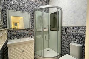 комерційна за адресою Кловський узвіз, 7а