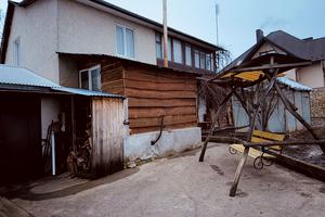будинок за адресою Шкільна