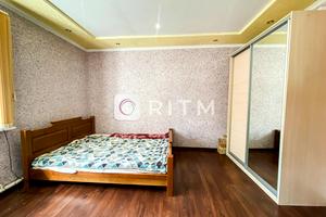 квартира за адресою Макарова вул., 32