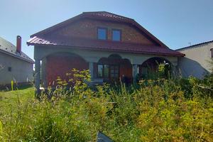 будинок за адресою с. Великі Геївці, Центральна