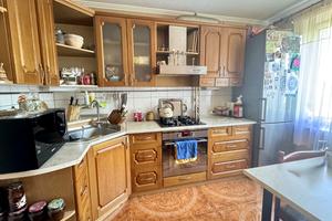 квартира за адресою Калинова вул., 64