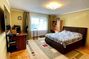 будинок за адресою Володимира Моссаковського вул. (Клари Цеткін), 30-А