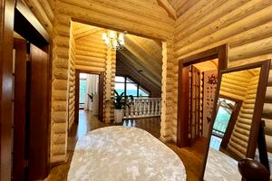 будинок за адресою Шкільна вул., 1