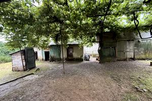будинок за адресою Центральна, 45