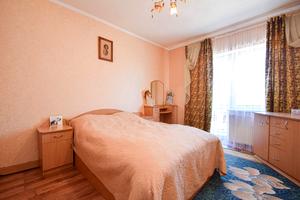 дом по адресу с. Смыковцы, Независимости ул., 10