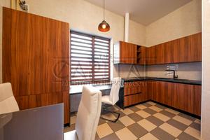 комерційна за адресою с. Тарасівка, Абрикосова вул., 9