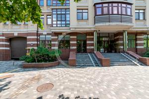 комерційна за адресою Золотоворітська вул., 13