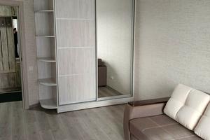 квартира за адресою Домбровського вул., 3б, к.4-7