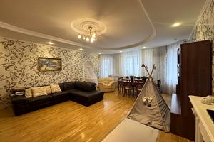 квартира за адресою Педагогічна вул., 27