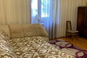 квартира по адресу Небесной Сотни просп. (Маршала Жукова), 4