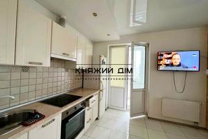 квартира за адресою Феодосійська вул., 3-В