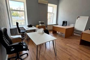 комерційна за адресою Велика Васильківська вул. (Червоноармійська), 13/1