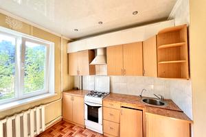 квартира за адресою Руставі вул., 3