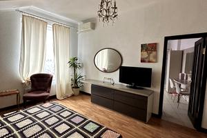 будинок за адресою Академіка Кащенка вул.