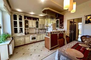 квартира за адресою Барабашова вул., 32