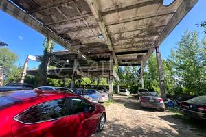 коммерческая по адресу Любомирська ул., 4а