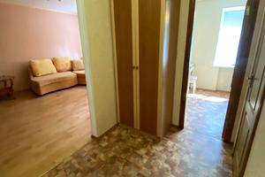 квартира за адресою Домбровьского, 4