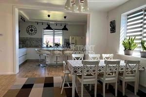 будинок за адресою с. Черкаська Лозова, Культури, 1