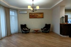 будинок за адресою Ентузіастів