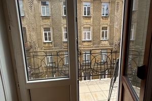 квартира за адресою Дюссельдорфська вул. (Першотравнева), 14