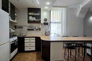 квартира за адресою Конституційна вул. (28 Червня), 14