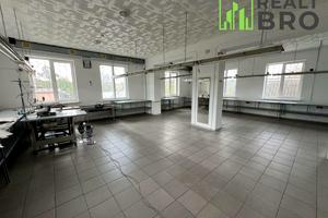 коммерческая по адресу Зенітний, 1