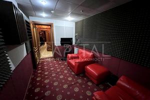 комерційна за адресою Євгена Чикаленка вул. (Пушкінська), 32В