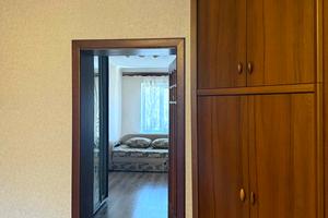 квартира за адресою Космонавтів вул., 27/3