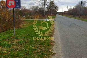 участок по адресу Евгена Варди