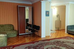 квартира за адресою Університетська пл. (Радянська), 55