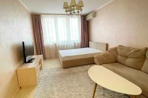 квартира за адресою Анни Ахматової вул., 34