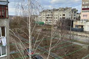 квартира за адресою Золотогірська вул., 1