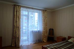 квартира за адресою Коновальця, 124А