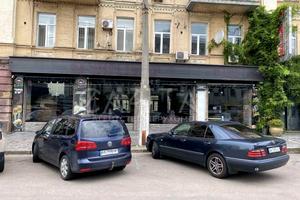 комерційна за адресою Золотоустівська вул., 2/4