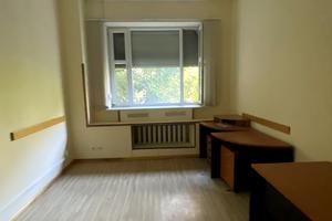 комерційна за адресою Саксаганського вул., 67-Б