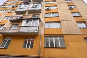 квартира за адресою Євгена Коновальця вул., 110
