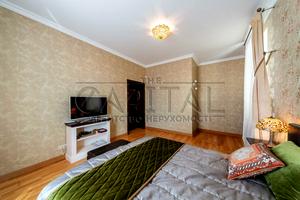 будинок за адресою Світанкова вул., 38