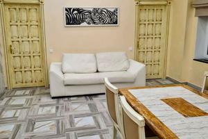 квартира за адресою Дмитра Яворницького просп. (Карла Маркса), 72