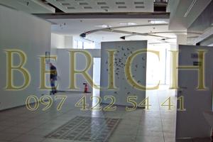 комерційна за адресою Дніпро, пр.Д.Яворницкого, 3