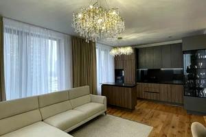 квартира за адресою Дніпровська набережна вул., 18-Б