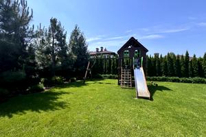 будинок за адресою Гідності вул. (Жертв Революції)