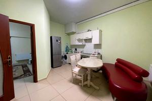 коммерческая по адресу Центральна, 7