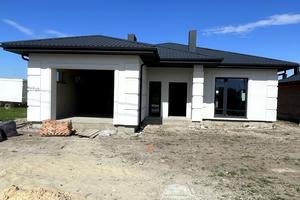 будинок за адресою Рівне, Захисників Маріуполя вул. (Костромська)