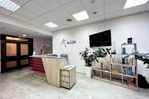 комерційна за адресою Польова вул., 24-Д