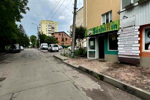 коммерческая по адресу Подільська ул.