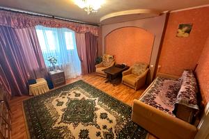 квартира за адресою П'ятницька вул., 49