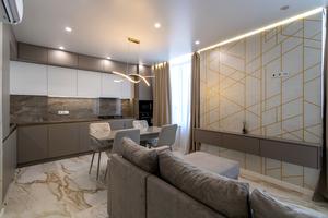 квартира за адресою Степана Бандери вул., 77-Б